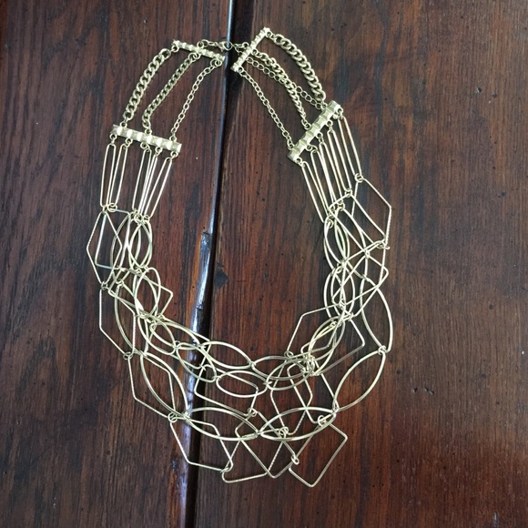 Pretty Gold dangle necklace