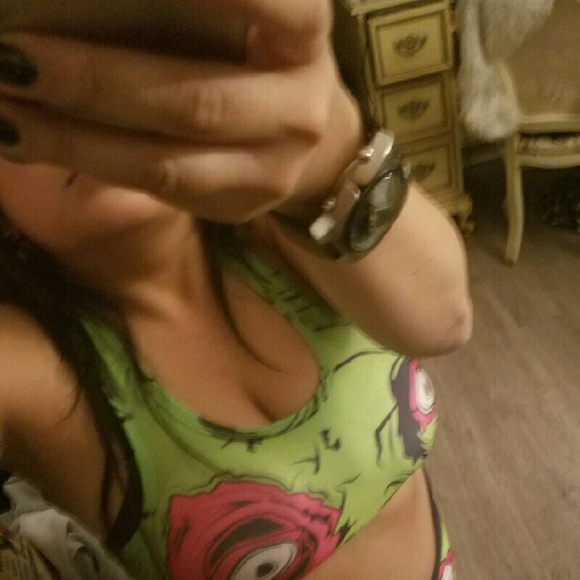 Meet your Posher, Denise - Picture 1 of 1