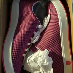 Clean classic kswiss