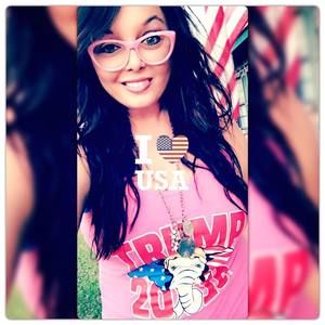 Meet your Posher, Candee