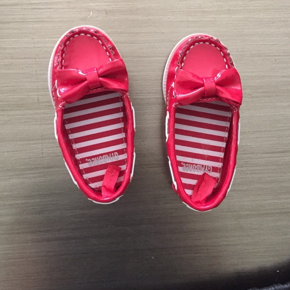 Gymboree baby girl shoes size 4. Grest condition