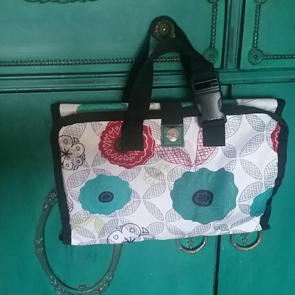 Thirty One Timeless Beauty Bag