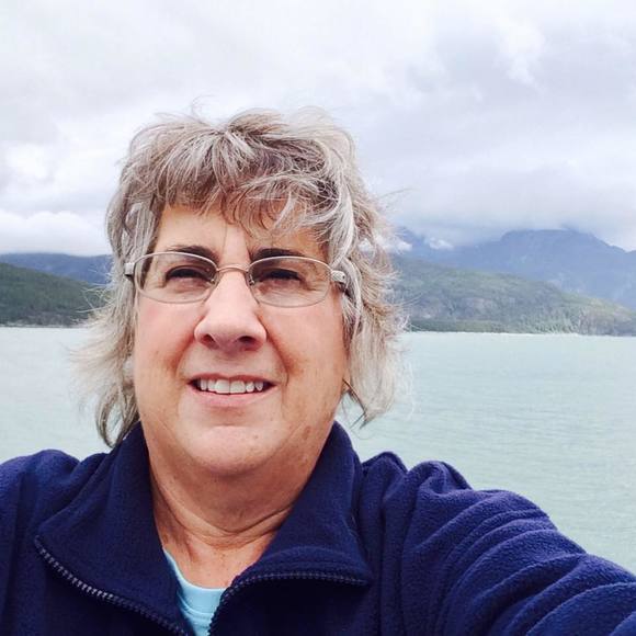 Meet your Posher, Sandra