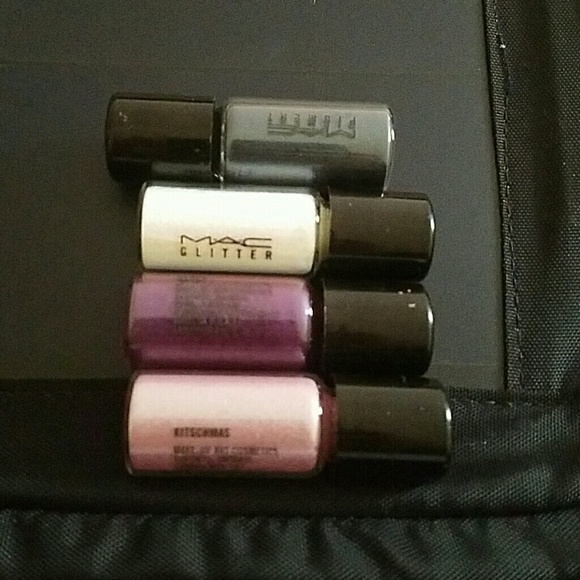 Mac pigment eyeshow pots