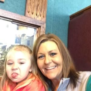 Meet your Posher, Leslie