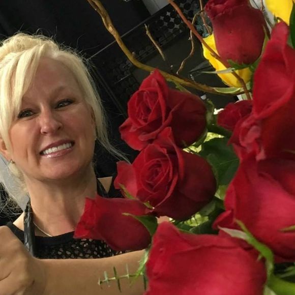 Meet your Posher, Joelle