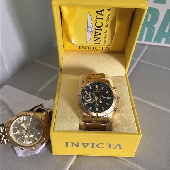 Gold invicta watch - Picture 2 of 3