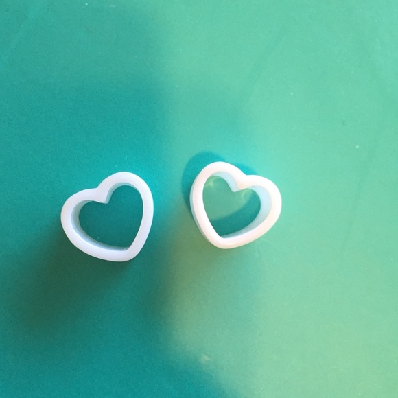 💥SALE ✨White heart shaped gauges!!!❤️❤️💋