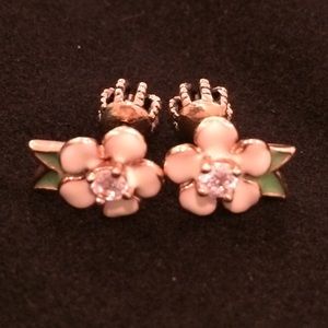 Juicy Couture White Flower w Gold Trimmings