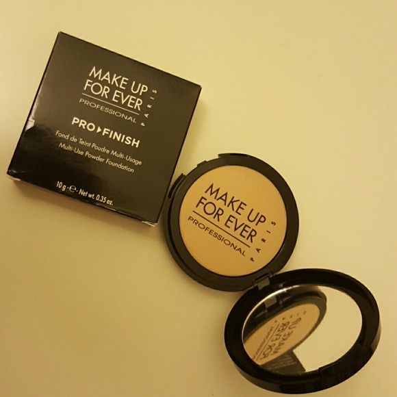 Make Up Forever Multi Use Powder Foundation