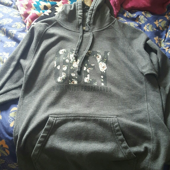 Obey sweatshirt