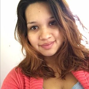 Meet your Posher, Lorena