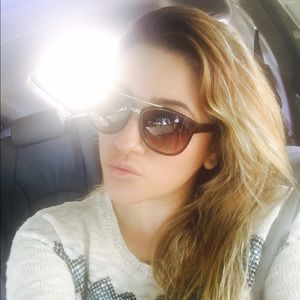 Meet your Posher, Karen