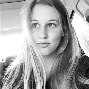 Meet your Posher, Anastasia