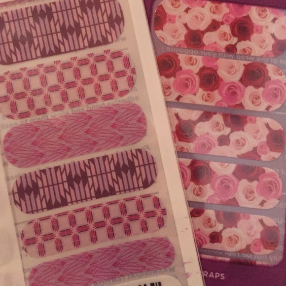 Jamberry Nail Wraps
Set of 2