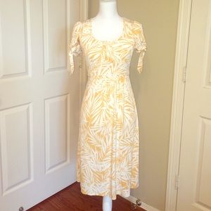 Pretty white and yellow dress