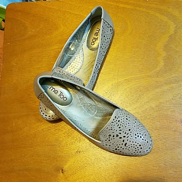 Nude cut-out patent PU leather flats