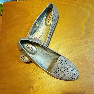 Nude cut-out patent PU leather flats