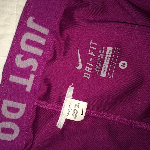 Nike shorts - Picture 3 of 3