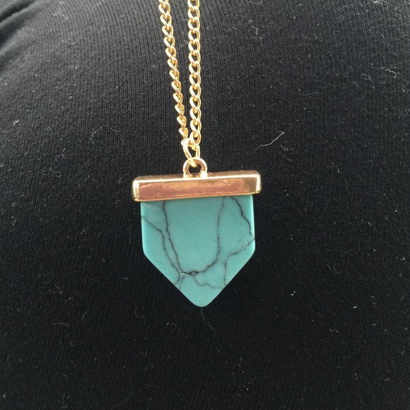 Turquoise pendant necklace
