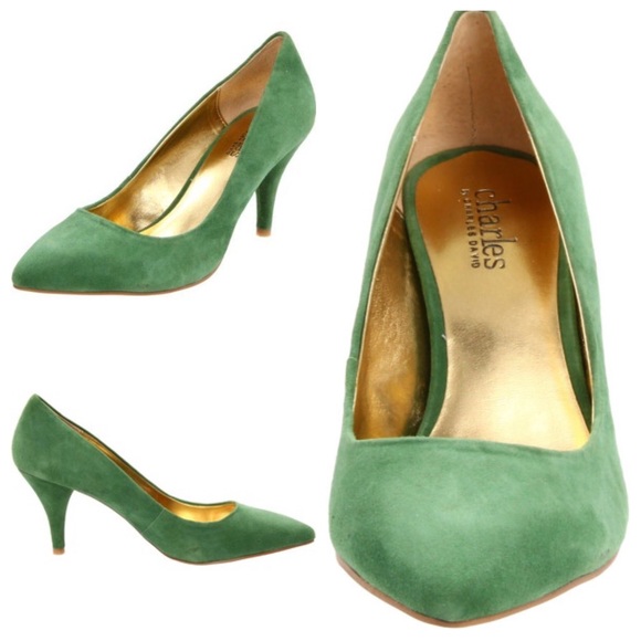 Charles David green suede pumps