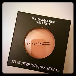 MAC Pro Longwear Blush