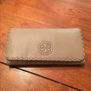 Tory Burch wallet
