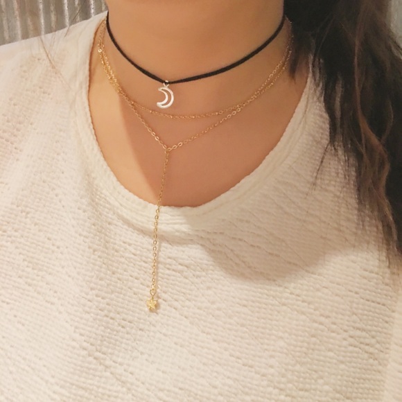 Jewelry - New gold star choker only