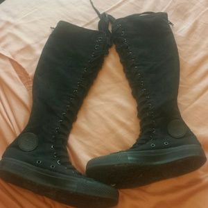 Converse knee high top