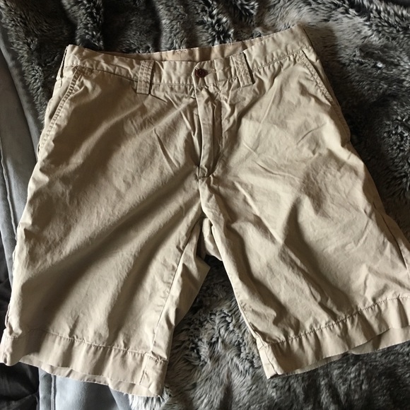 Men's khaki polo shorts