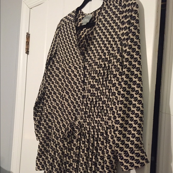 Long Sleeve Tunic - Picture 2 of 2