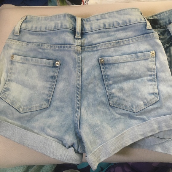 High Waisted Shorts - Picture 2 of 3