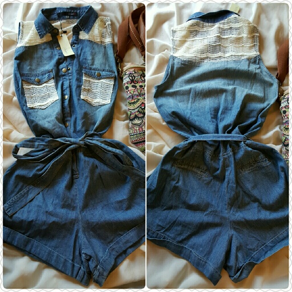 Denim & Lace Shorts Romper NWT XS Sugarlips - Picture 2 of 4