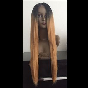 *NWOT* Gorgeous Synthetic Straight Wig