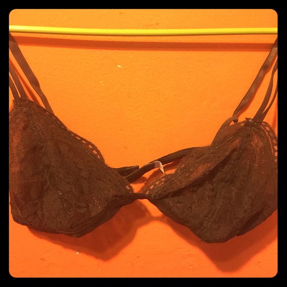 2 lace bras