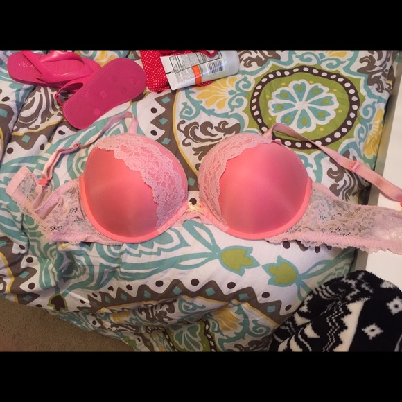 Victoria's Secret Push up bra - Picture 1 of 1