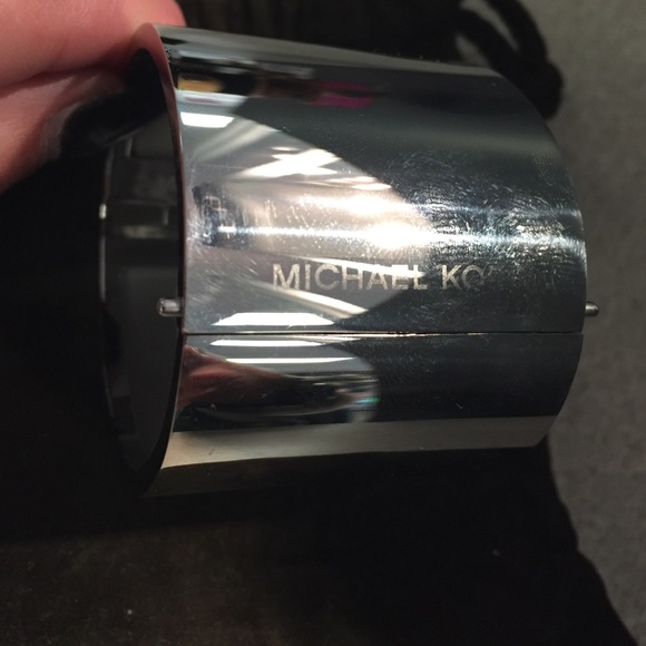 Michael Kors Wide Hinged Cuff - Picture 3 of 4