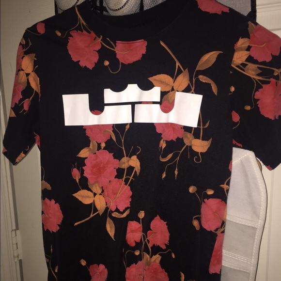Lebron shirt
