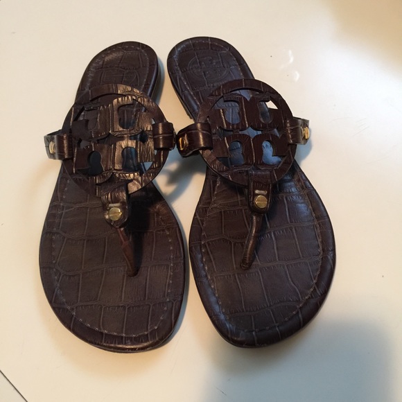 Miller sandals in croc texture leather