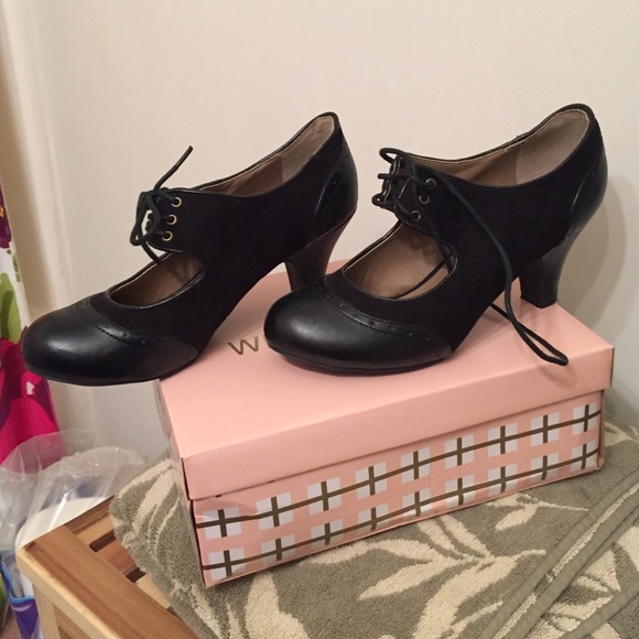 Modcloth black suede shoes 8.5