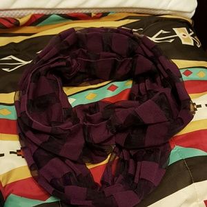 Cejon Scarf