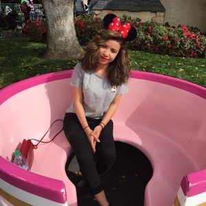 Meet your Posher, Kim