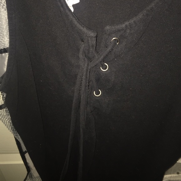 Lion bodysuit - Picture 2 of 2