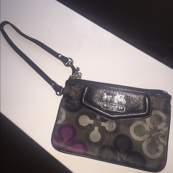 Small Coach Wristlet