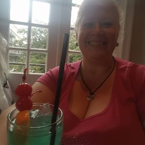 Meet your Posher, Barbie