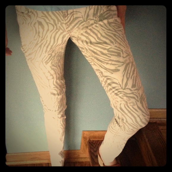 Aqua Denim - Aqua Leopard Print Jeans size 25