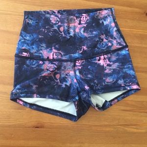 Lululemon Athletica Boogie Short(roll down)