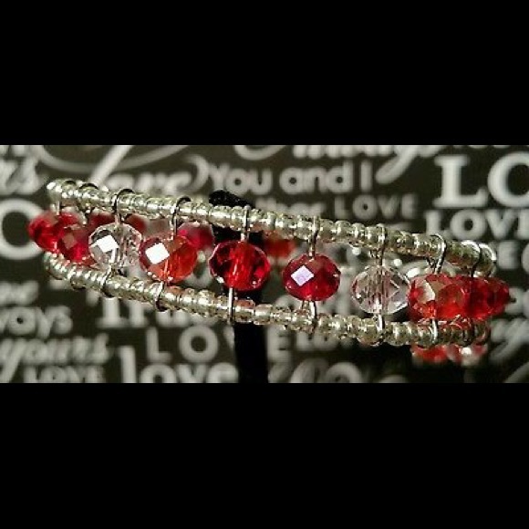 🎉HP🎉Crystelle Ombré Bracelet❤️ - Picture 2 of 4