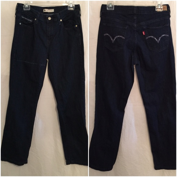 Levis Straight Leg Flawed Leg Sz 10M  W30/L32