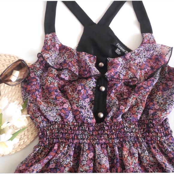 Forever 21 Tops - 🌴Host Pick🌴Forever 21 Floral Top